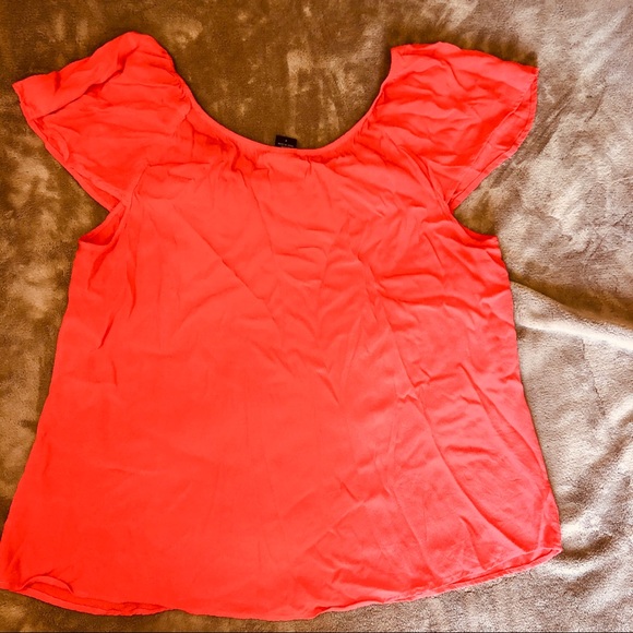 Torrid 1X Ruffle Front Top - Picture 7 of 9